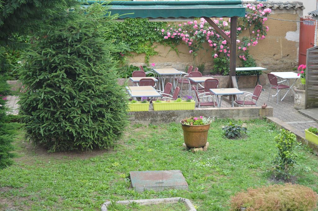Cote Midi Chambre D'Hote Chaneins Exterior photo
